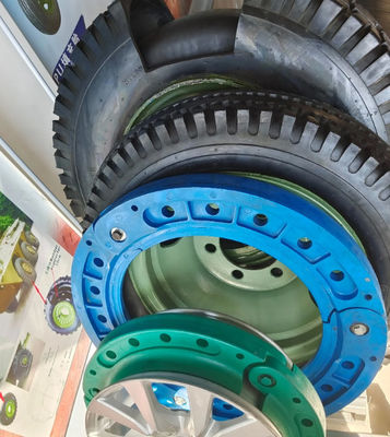 بوليمر مطاطي عسكري تشغيل مسطح إدراجات 335 / 80R20 225 / 75R16C تشغيل حشوات عجلة مسطحة