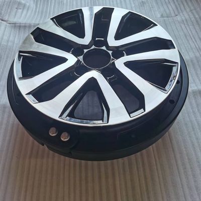 إدخالات الإطارات المسطحة السوداء والأبيض إدخالات مخصصة 14-22.5 INCH 285/60R18 - 265/65R17 التوافق