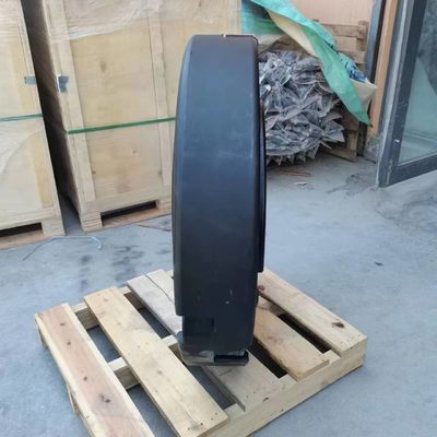 يضيف Runflat المواد الاصطناعية من الدرجة الهندسية العسكرية للحصول على أقصى قدر من الصمود